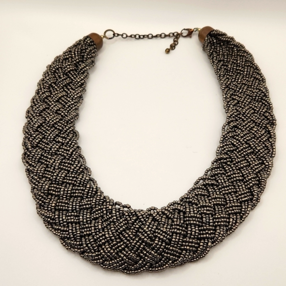 Vintage Style Collar Necklace.